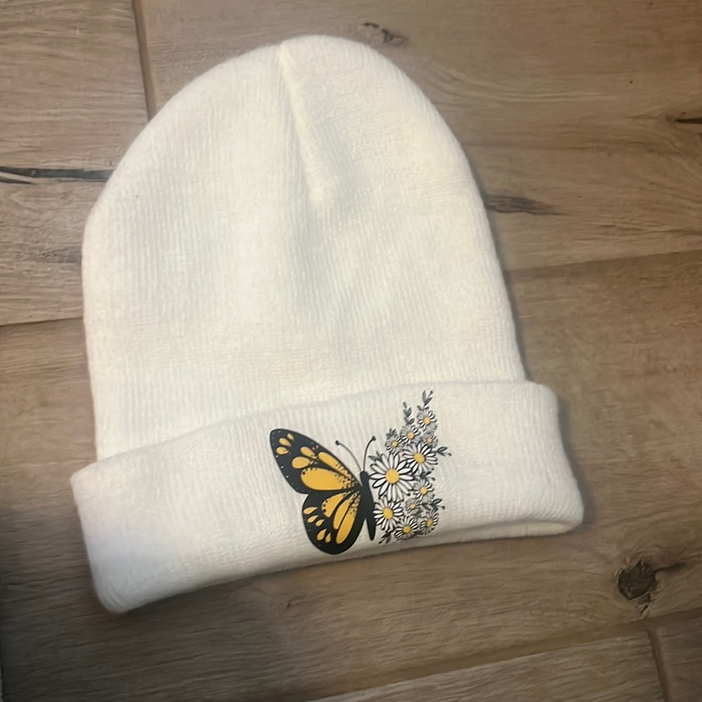 Butterfly beanie with flowers